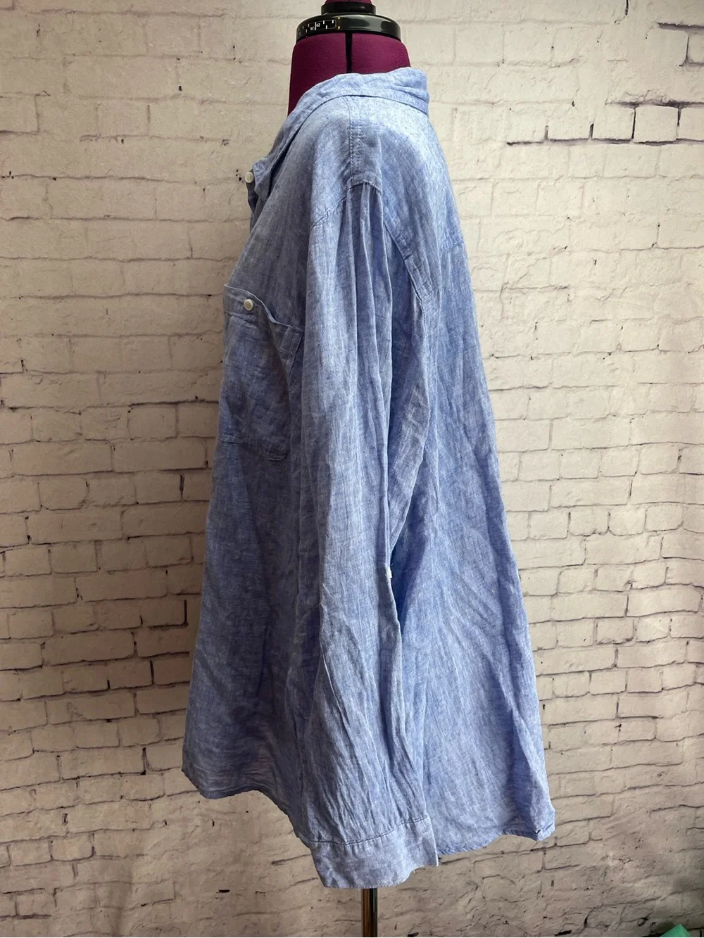 Lane Bryant size 26/28 light blue linen blend long sleeve button down shirt